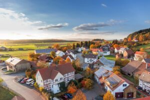 How to live in between homes